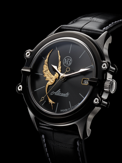 Alicanto watch side view